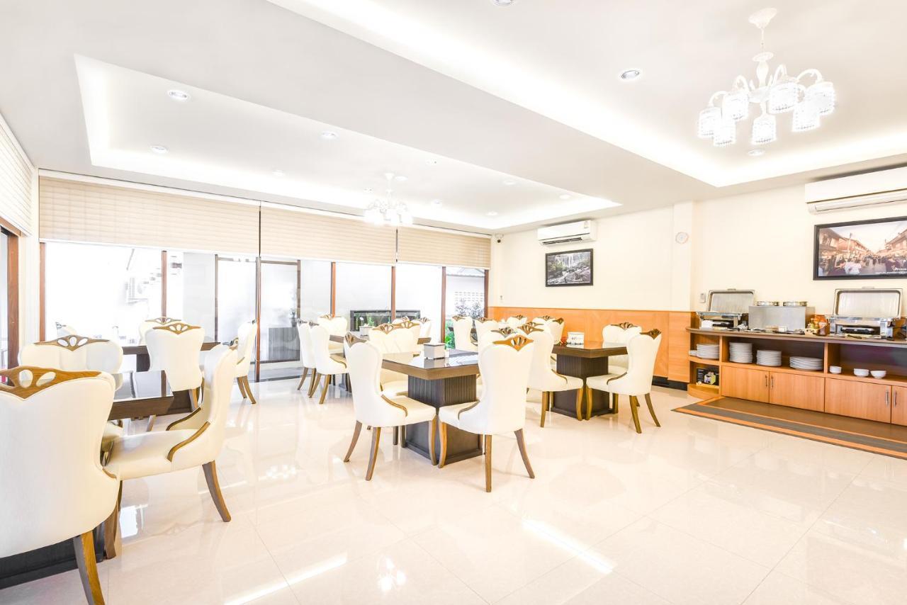 Au Place Hotel Лей Екстер'єр фото