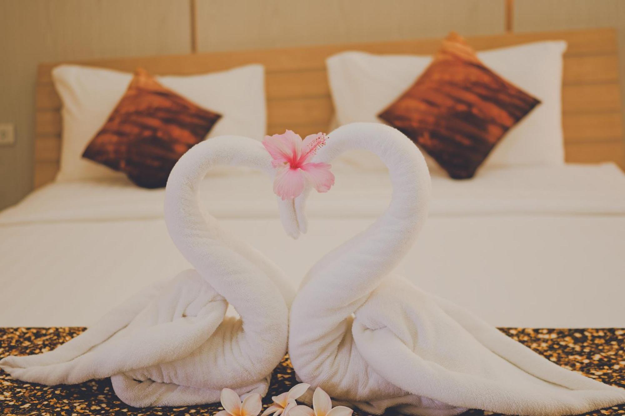 Au Place Hotel Лей Екстер'єр фото